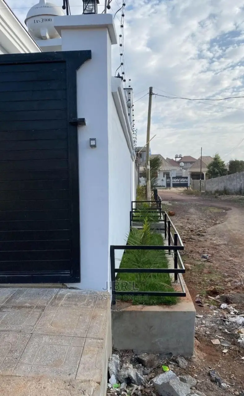 Furnished 3bdrm House in Elite Estate, Yeka for sale
