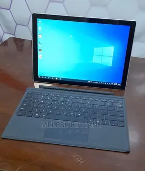 New Laptop Microsoft Surface 8GB Intel Core I5 SSD 256GB