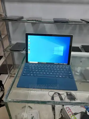New Laptop Microsoft Surface 8GB Intel Core I5 SSD 256GB