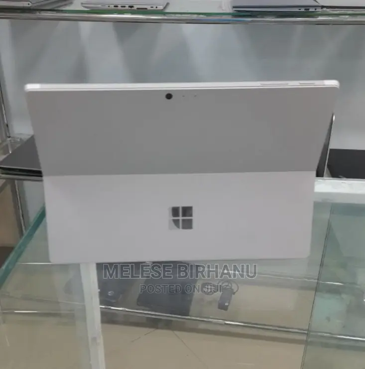 New Laptop Microsoft Surface Pro 8GB Intel Core i5 SSD 256GB