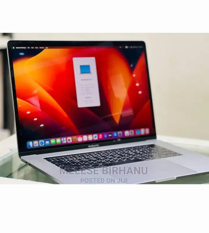 New Laptop Apple MacBook Pro 2017 16GB Intel Core i7 SSD 512GB