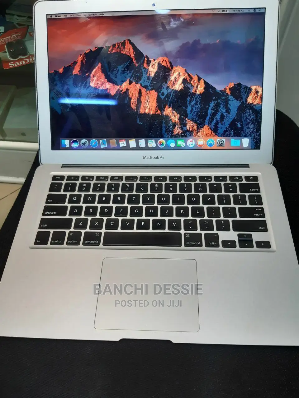 New Laptop Apple MacBook 2017 8GB Intel Core I5 SSD 128GB