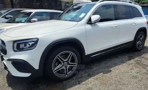 New Mercedes-Benz GLB-Class 2022 White
