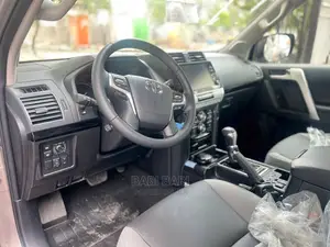 New Toyota Land Cruiser 2023 Gold
