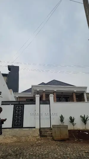 3bdrm Villa in Addis Abeba, Bole for sale