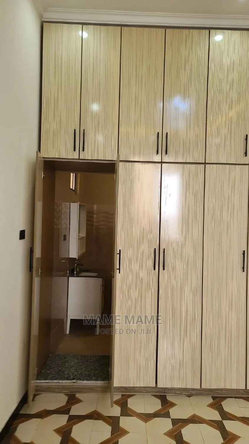 3bdrm Villa in Addis Abeba, Bole for sale
