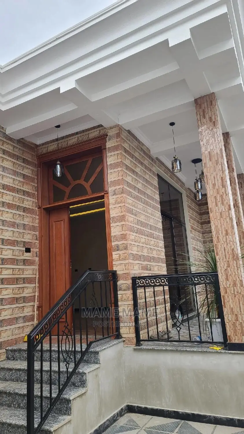 3bdrm Villa in Addis Abeba, Bole for sale