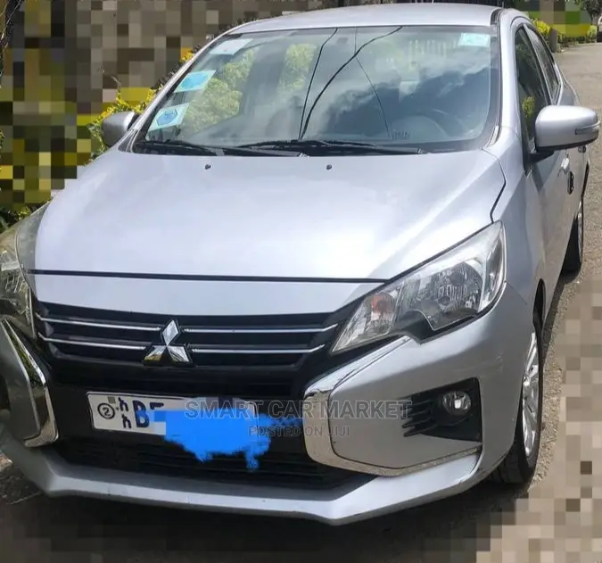 Mitsubishi Attrage 2021 Silver