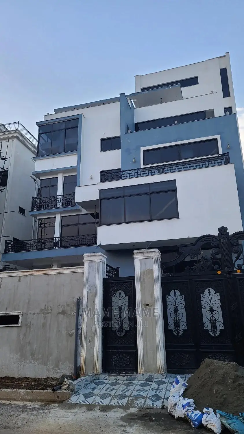 10bdrm House in Addis Abeba, Bole for sale