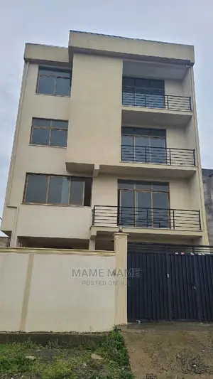 7bdrm House in Addis Abeba, Bole for sale