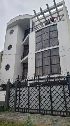 6bdrm House in Addis Abeba, Bole for sale
