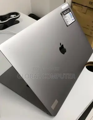 New Laptop Apple MacBook Pro 2017 16GB Intel Core I7 SSD 512GB