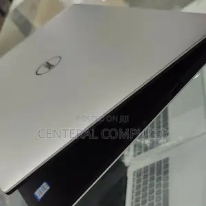 New Laptop Dell XPS 15 (9550) 16GB Intel Core I7 SSD 512GB