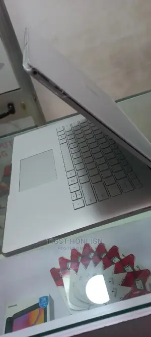 New Laptop Microsoft Surface 16GB Intel Core I7 SSD 256GB