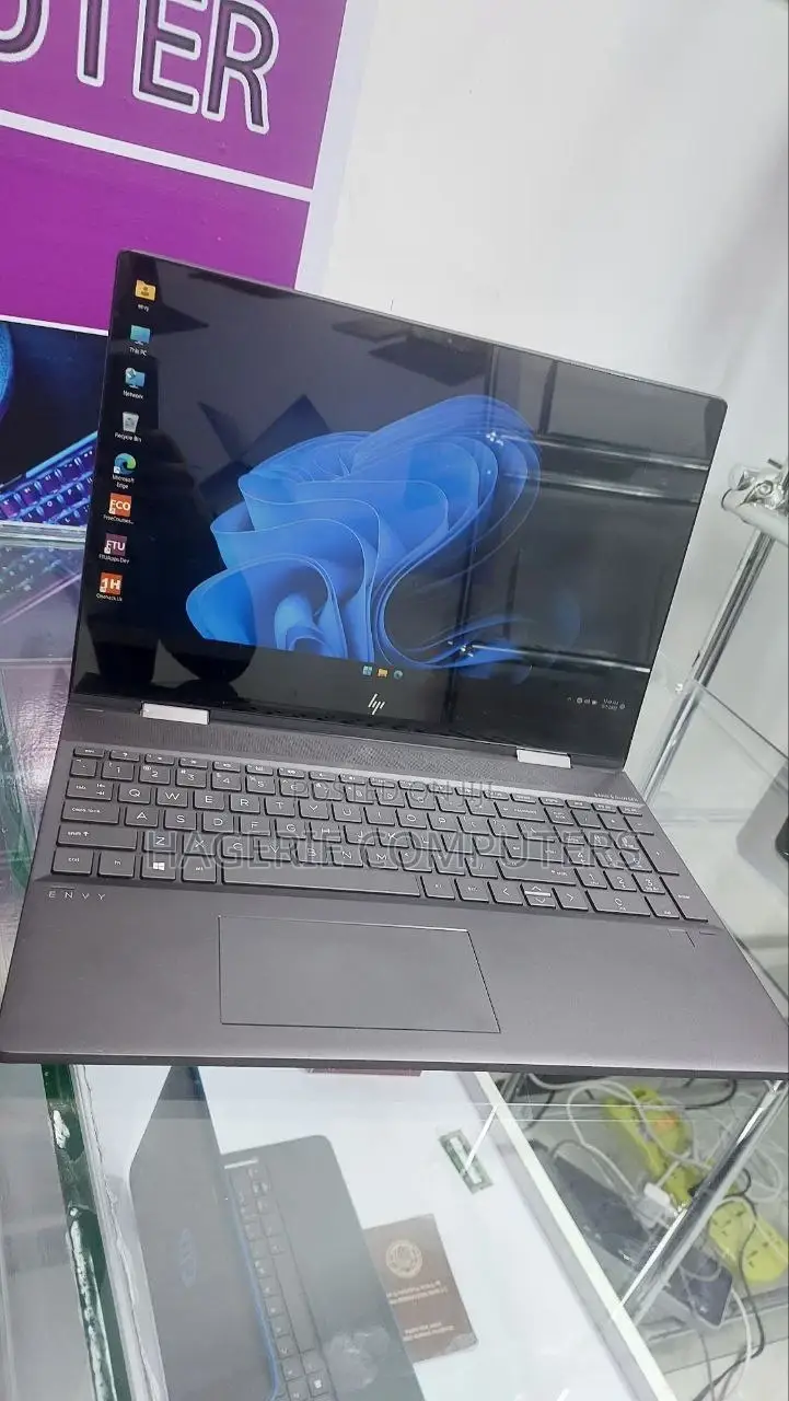 New Laptop HP Envy X360 16GB AMD Ryzen 5 SSD 512GB