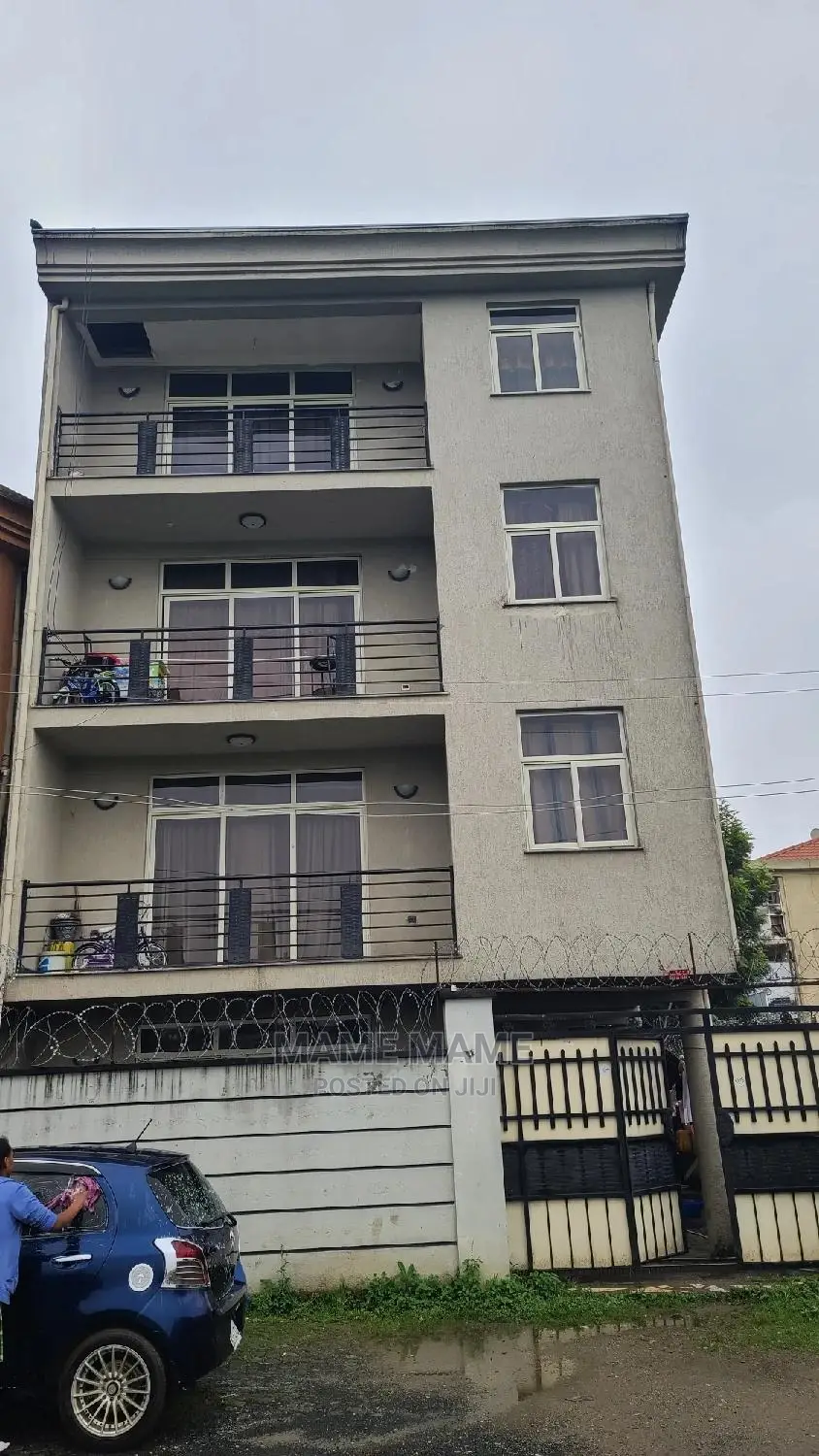 6bdrm House in Addis Abeba, Bole for sale