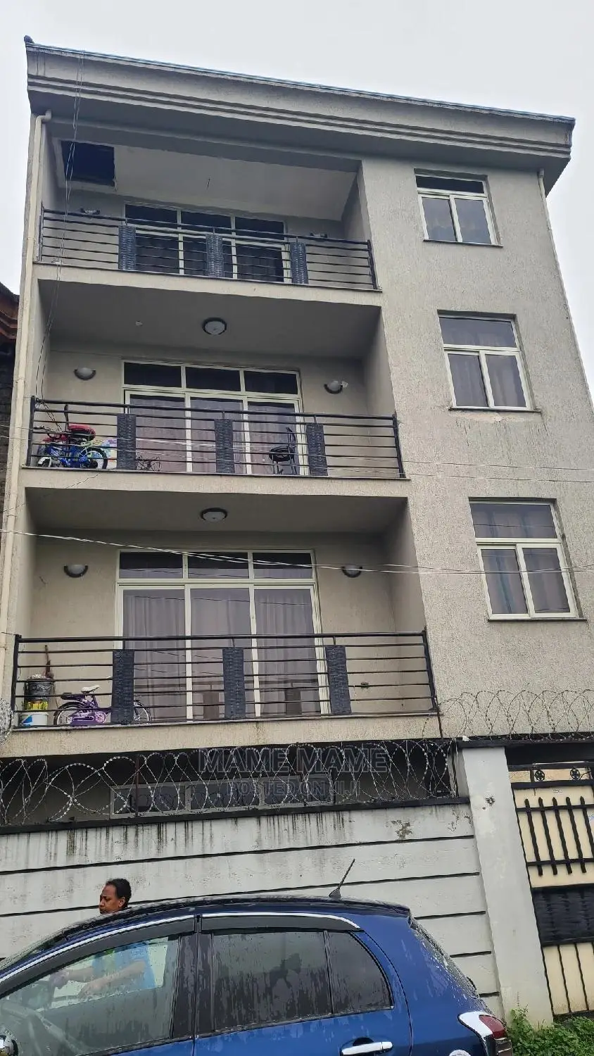 6bdrm House in Addis Abeba, Bole for sale