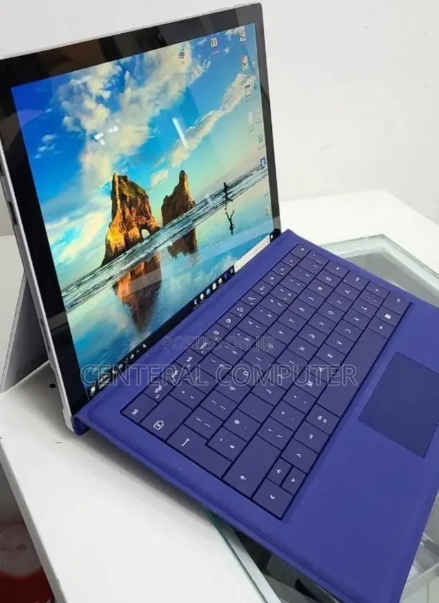 New Laptop Microsoft Surface Pro 8GB Intel Core I5 SSD 256GB