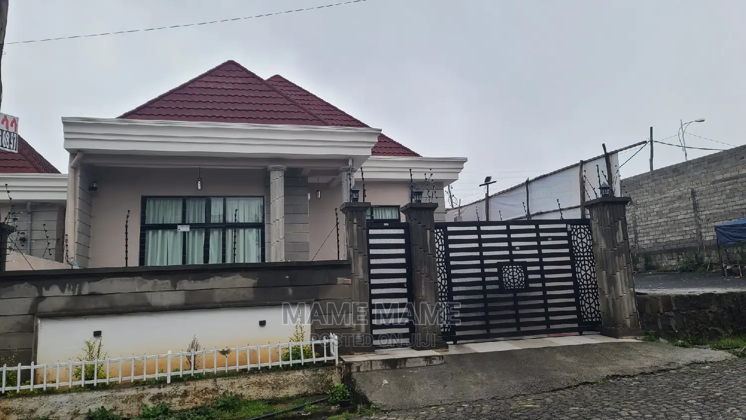 5bdrm Villa in Addis Abeba, Bole for sale