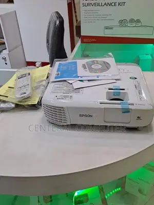 Brand New Epson Projector Eb X39