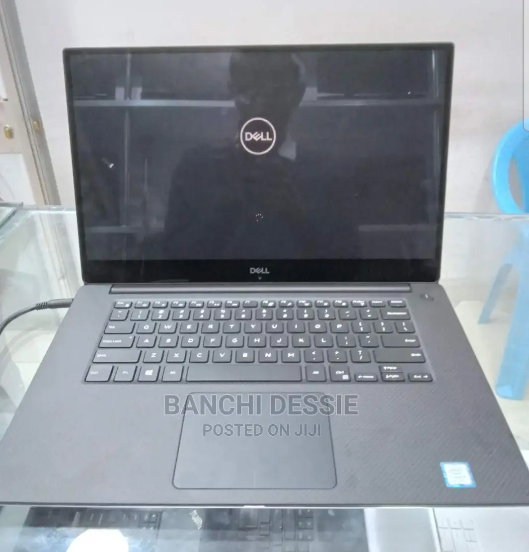 New Laptop Dell Precision 5530 16GB Intel Core I7 SSD 512GB