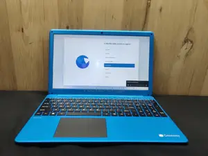 New Laptop Gateway CX200S 4GB Intel Celeron SSD 160GB