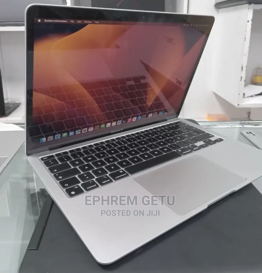 New Laptop Apple MacBook Air 2020 M1 8GB Apple M1 SSD 256GB