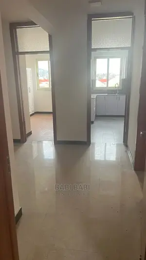 3bdrm Apartment in Semmit, Yeka for sale