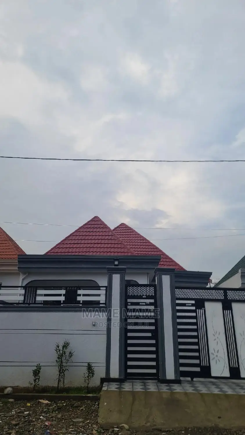 3bdrm Villa in Addis Abeba, Bole for sale