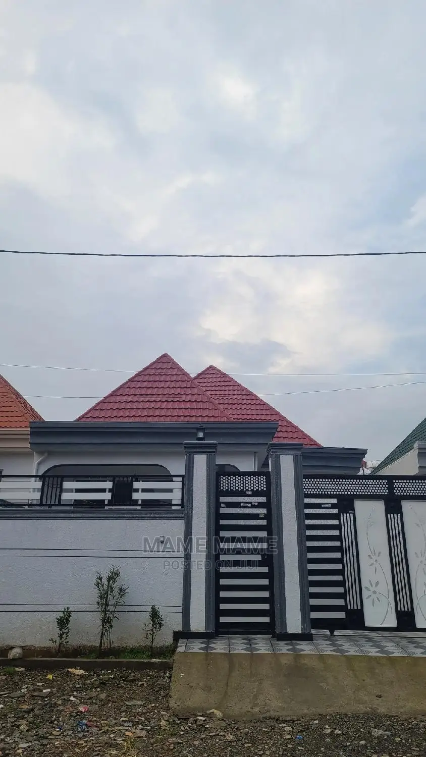 3bdrm Villa in Addis Abeba, Bole for sale