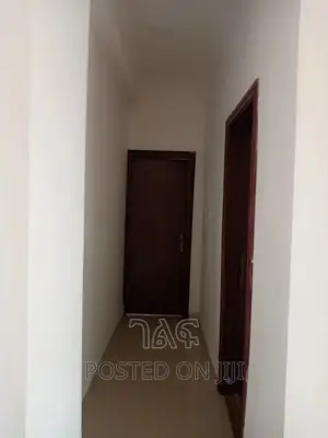 2bdrm Apartment in ኖህ, Bole for sale