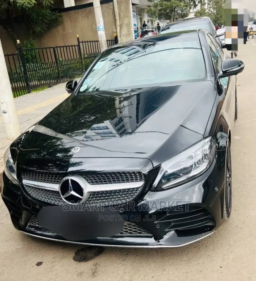 Mercedes-Benz C200 2019 Black