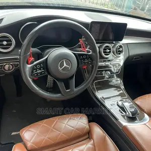 Mercedes-Benz C200 2019 Black