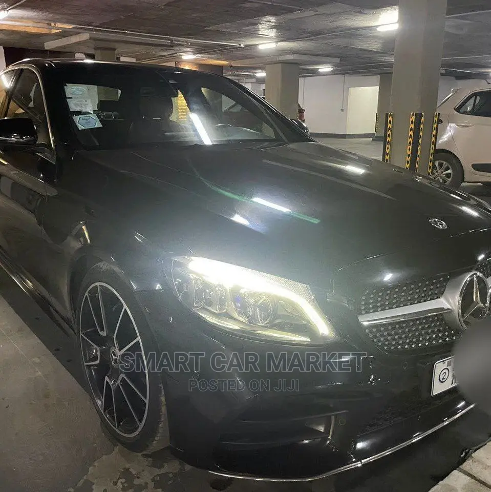 Mercedes-Benz C200 2019 Black