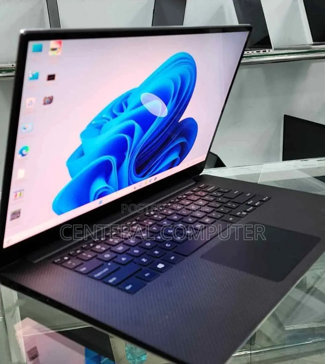 New Laptop Dell XPS 15 9510 32GB Intel Core i9 SSD 512GB