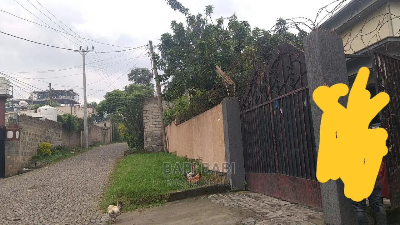 10bdrm House in Bole for sale