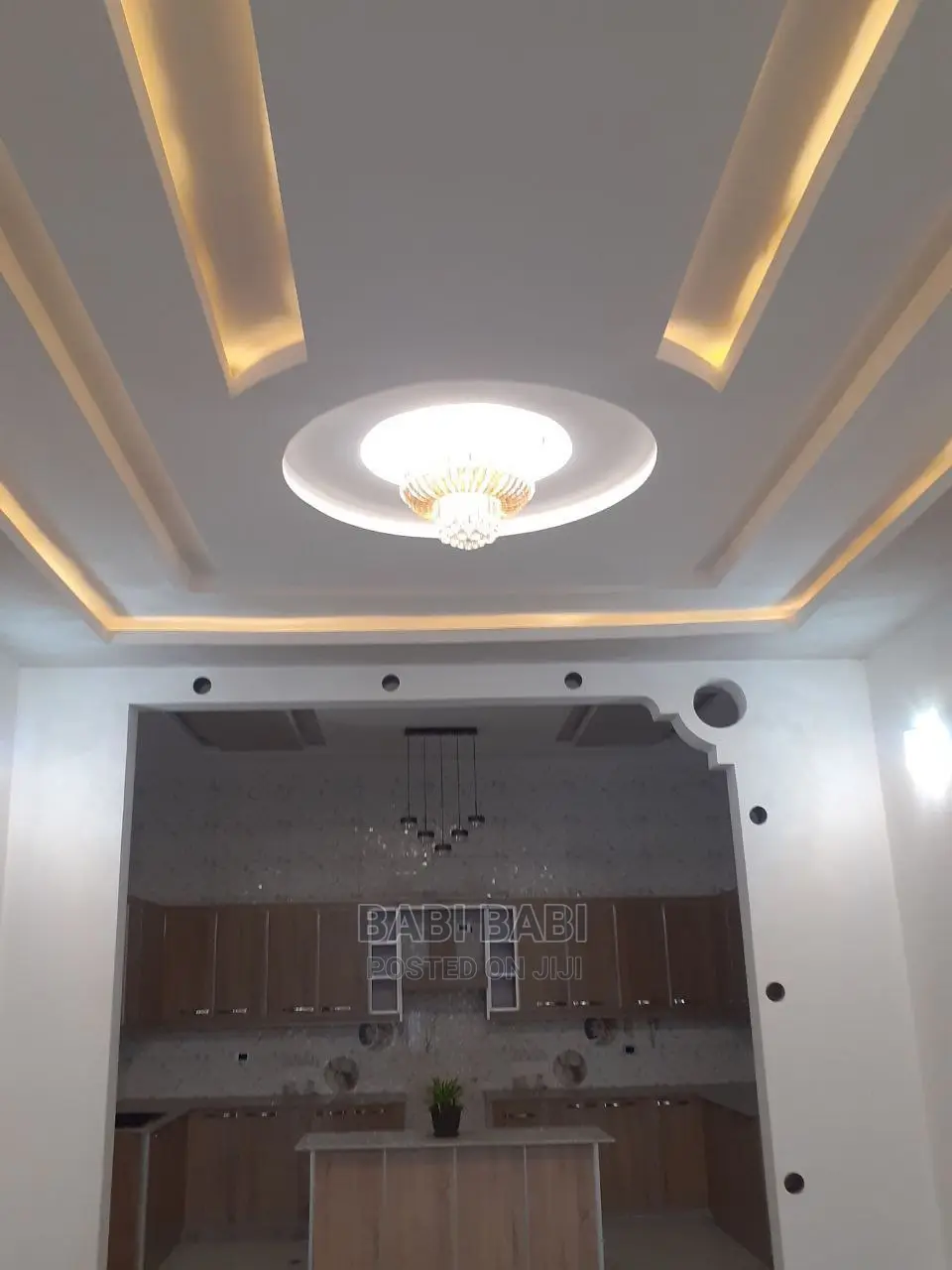 8bdrm House in ቪላ ቤት Luxury Villa, Bole for sale