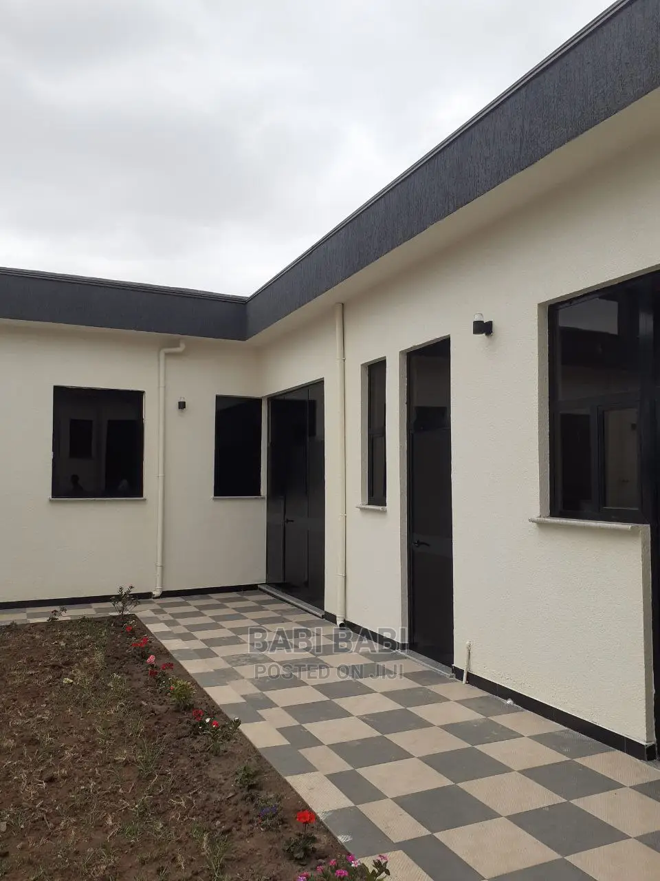 8bdrm House in ቪላ ቤት Luxury Villa, Bole for sale