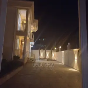 8bdrm House in G+1 Luxury On Semmit, Bole for sale
