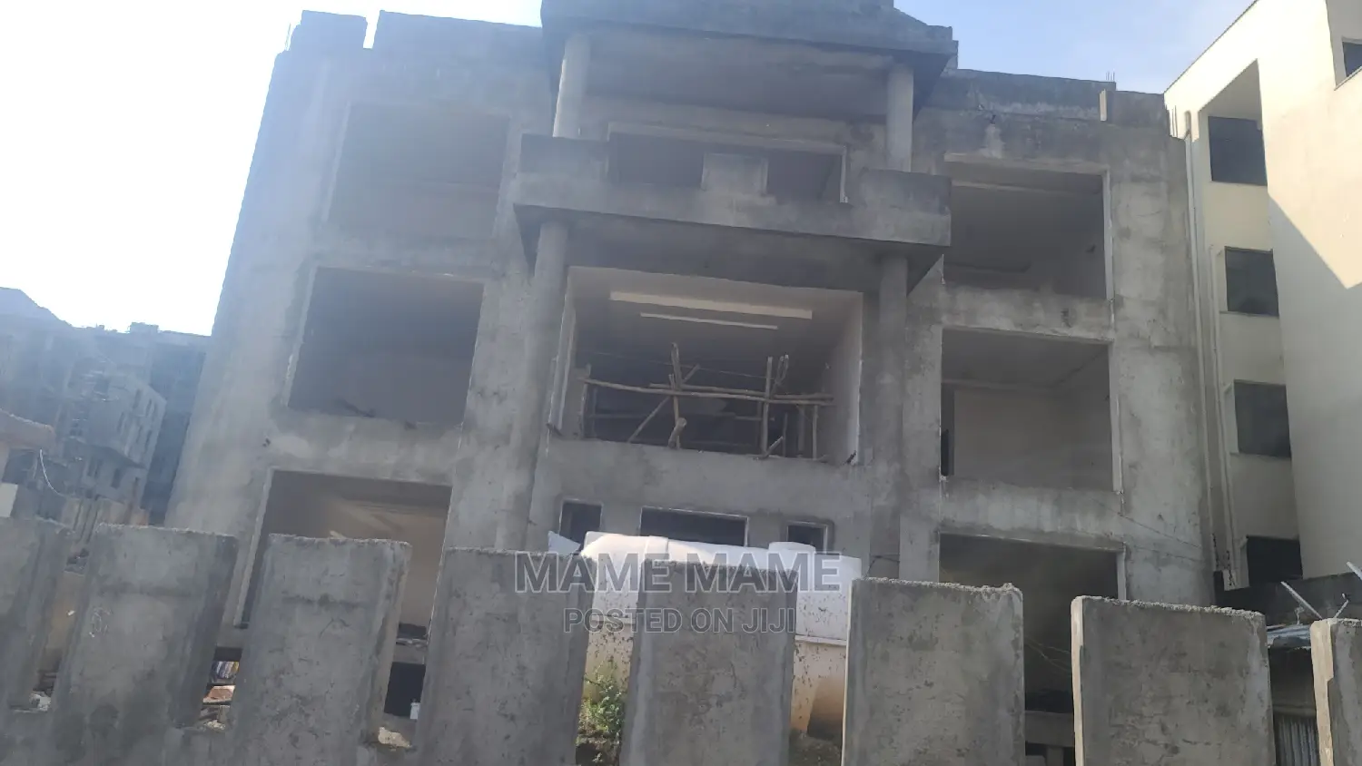 10bdrm House in Cmc, Yeka for sale
