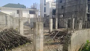 10bdrm Mansion in Cmc, Yeka for sale