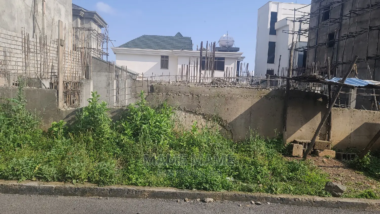 10bdrm Mansion in Cmc, Yeka for sale