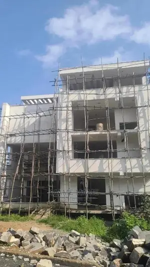 9bdrm Mansion in Cmc, Yeka for sale