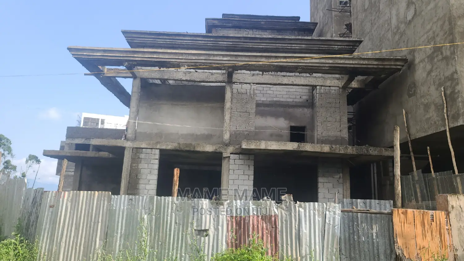 8bdrm House in Cmc., Yeka for sale