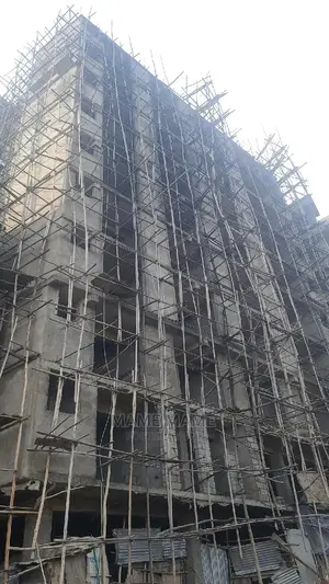 10bdrm Apartment in Cmc, Yeka for sale