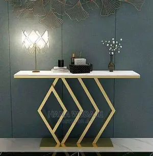 Corner Table