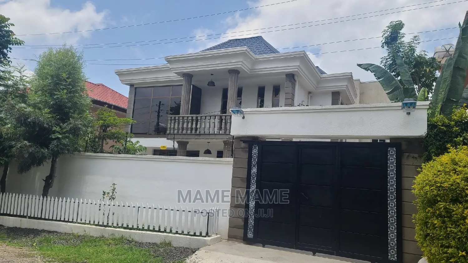5bdrm House in Addis Abeba, Bole for sale
