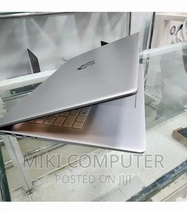 New Laptop HP Stream Notebook 8GB Intel Core I7 SSD 512GB