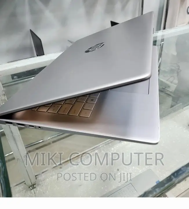 New Laptop HP Stream Notebook 8GB Intel Core I7 SSD 512GB