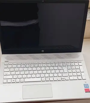 New Laptop HP Pavilion 10 8GB Intel Core I7 SSD 1T